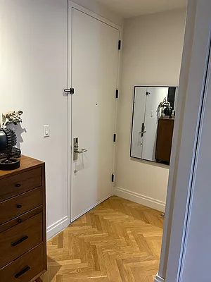 Rented by Hillel Realty Group | media 11