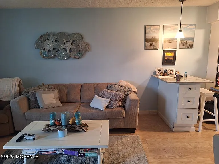 548 Ocean Blvd #17 — Photo 3