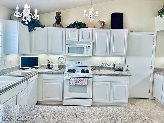 5th image of 5625 Crowbush Cove Pl