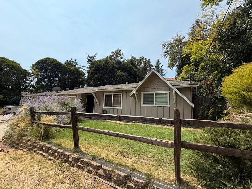 315 Chamberlain Ave