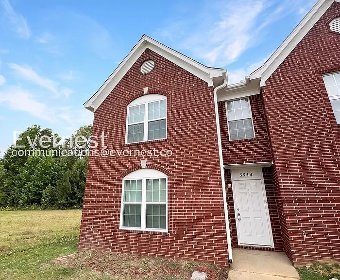 3914 Santa Fe Loop — Photo 2