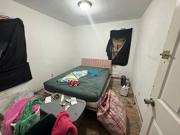 5th image of 12347 E State Fair Ave