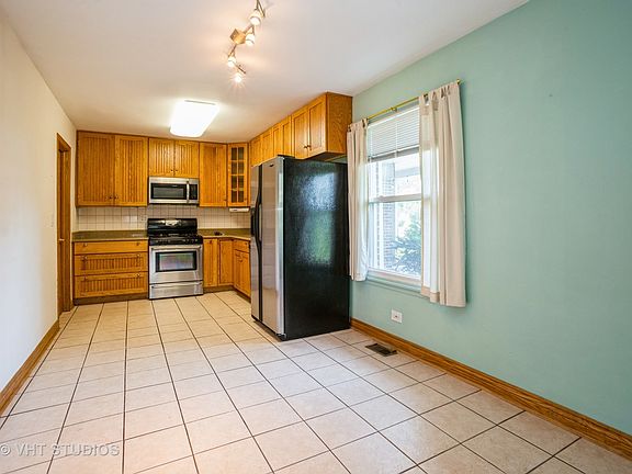 5th image of 760 Gloucester Dr #760
