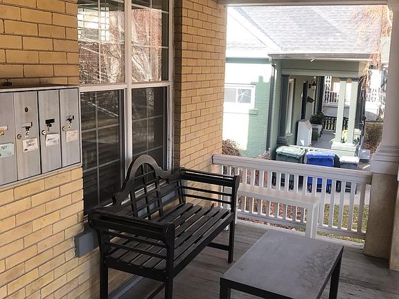 3rd image of 1004 S Lake St