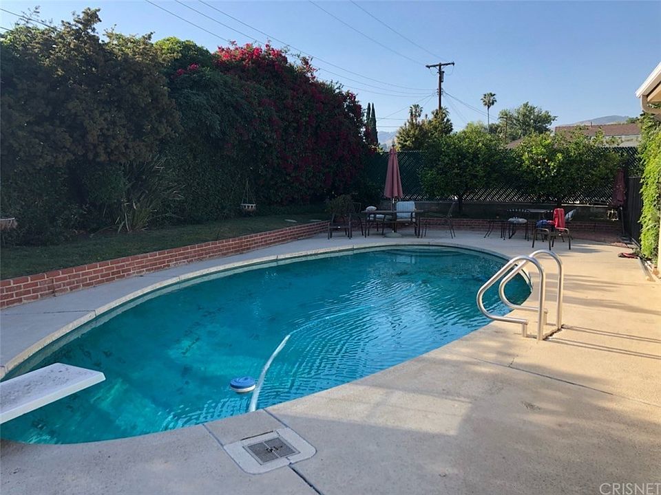 2nd image of 10751 Baird Ave