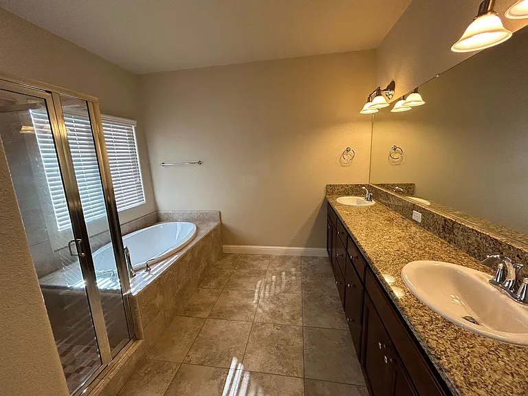 3731 W Vine Ave — Photo 10