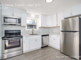 140 Union St