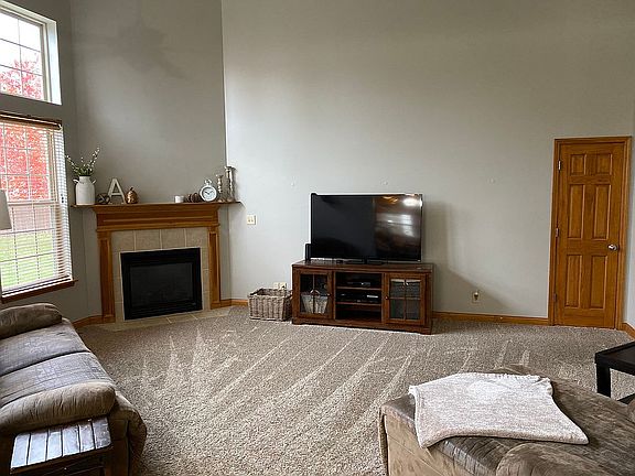 4th image of 1902 Kyverdale Dr