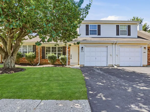 273 Edgeware Ct, Somerset, NJ 08873