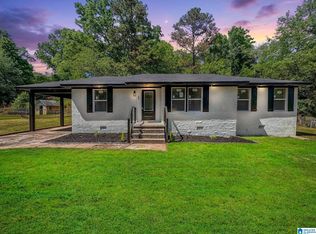 605 Parker Blvd, Weaver, AL 36277