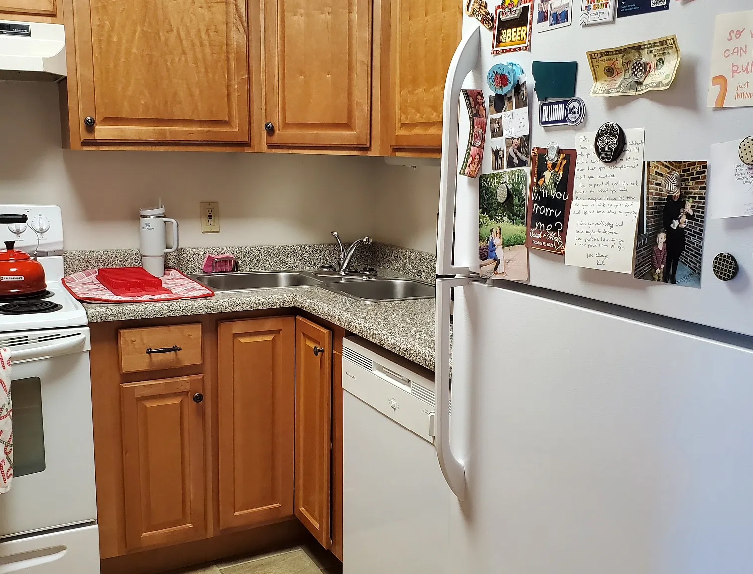 2 bed, 1000 sqft, $1,550 — Photo 3