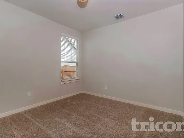 1528 Palo Verde Way — Photo 10
