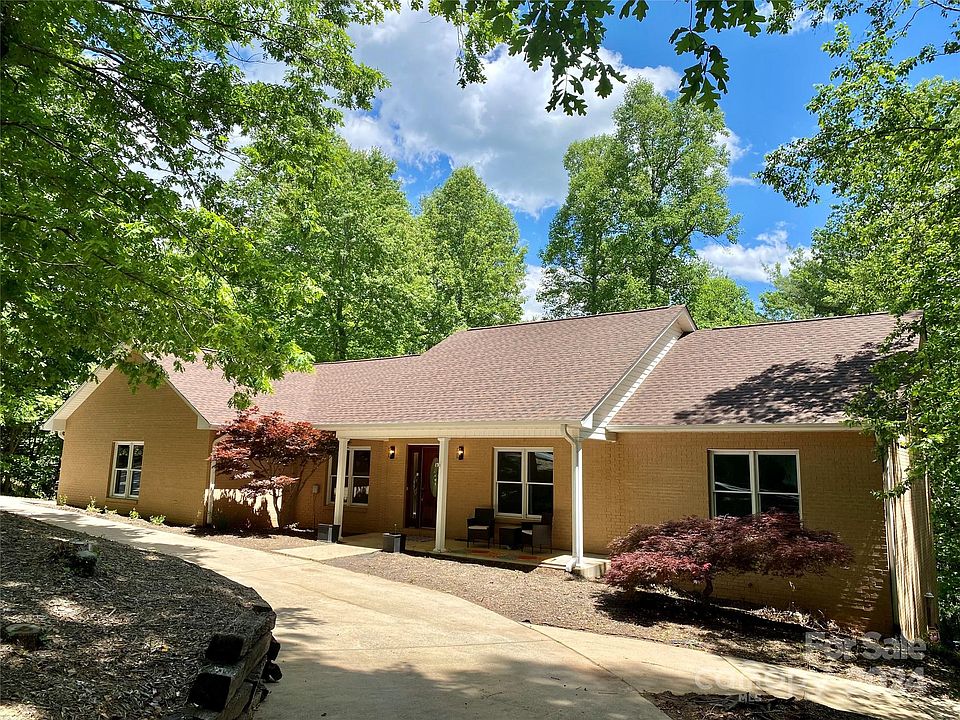 1st image of 1022 Bramblewood Ct NE