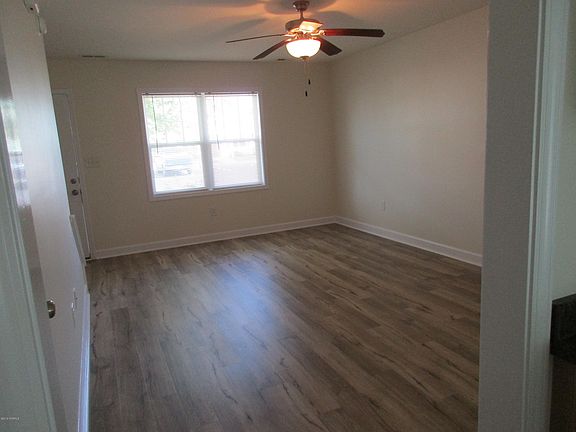 3rd image of 1302 Pirates Landing Dr #1302