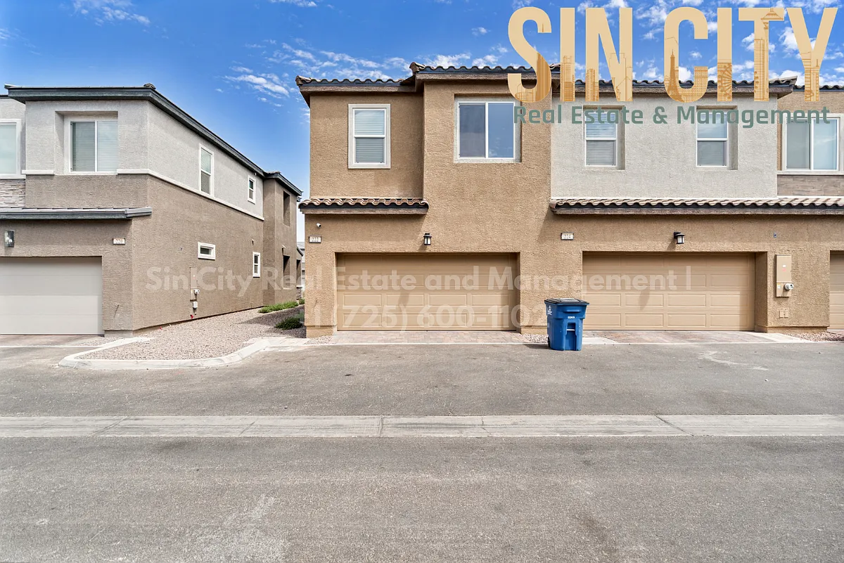 2 bed, 2.5 bath, 1449 sqft, $2,350 — Photo 1