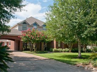 218 W Larkspur Dr, Alvin, TX 77511