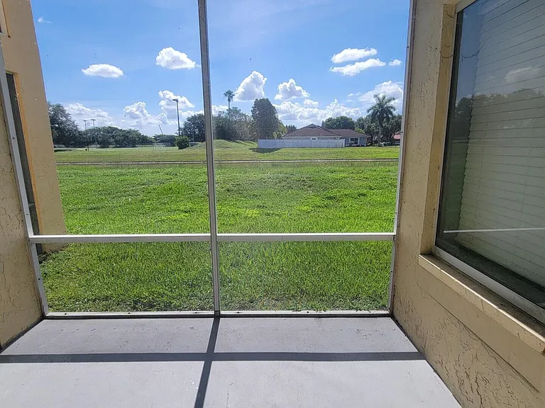 969 Coral Club Dr #969 — Photo 5