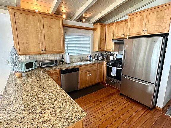 3rd image of 315 1/2 Heliotrope Ave