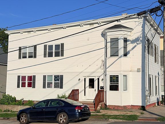 2nd image of 32 Cook Street