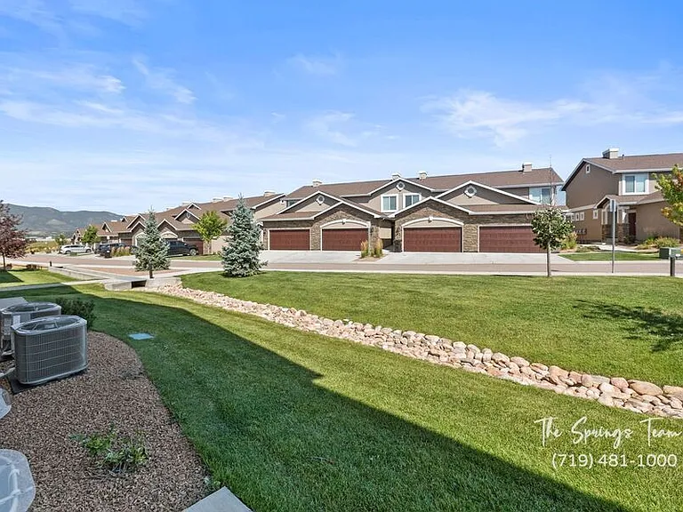 740 Brambleberry Hts — Photo 40