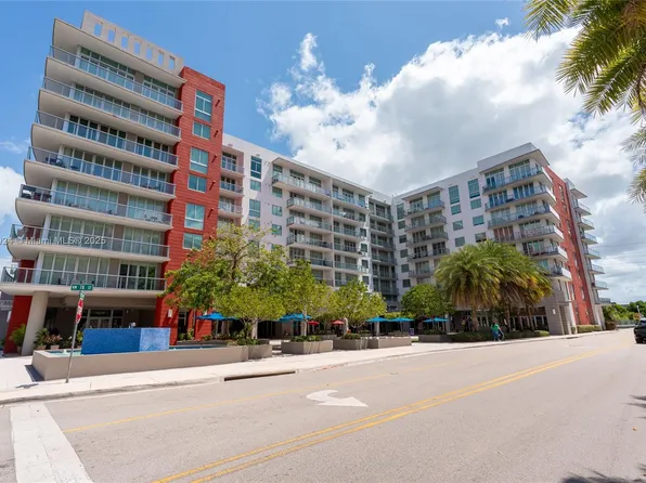 7825 NW 107th Ave APT 819, Doral, FL 33178