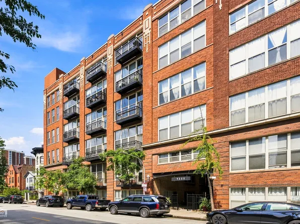 1500 W Monroe St APT 411, Chicago, IL 60607