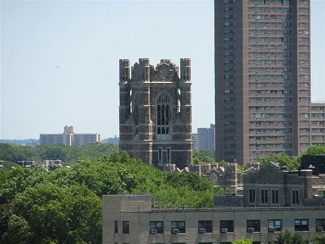 2786 Bainbridge Ave #4A — Photo 2