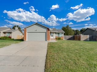 13806 W Lost Creek Cir, Wichita, KS 67235