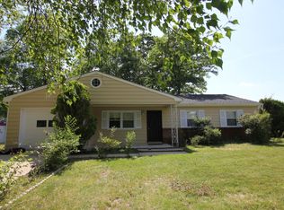 5 Sherwood Dr, Neptune, NJ 07753