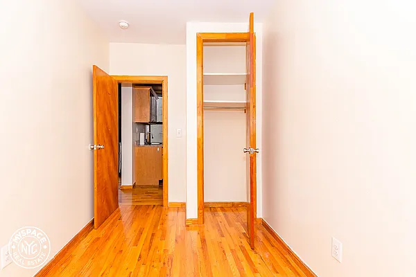 Rented by MySpaceNYC | media 10