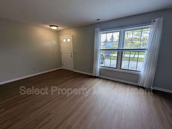 5th image of 5404 Evard Rd