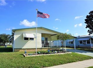 5446 Riviera Dr, Zephyrhills, FL 33541