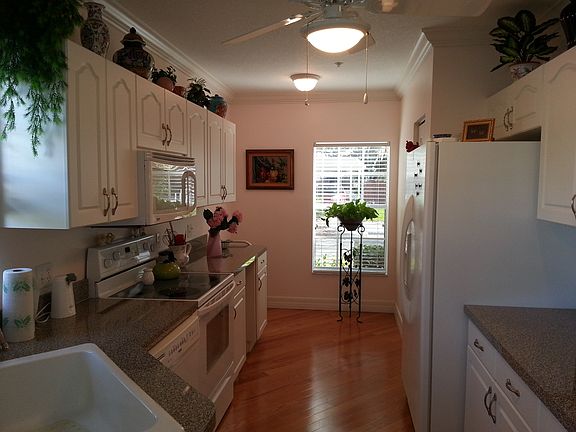 4th image of 19375 Water Oak Dr #K