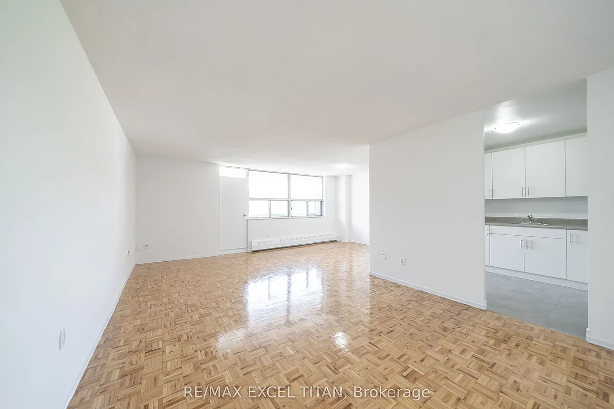Building Photo - 5 Glamorgan Ave #412
