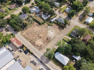 1702 S Baylor St, Brenham, TX 77833