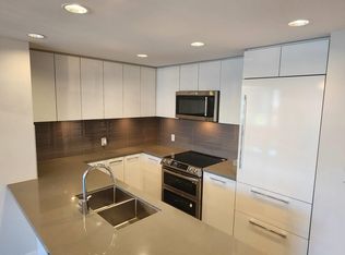 3093 Windsor Gate, Coquitlam, BC V3B 0N2