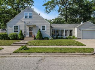 2476 Glenside Blvd, Muskegon, MI 49441