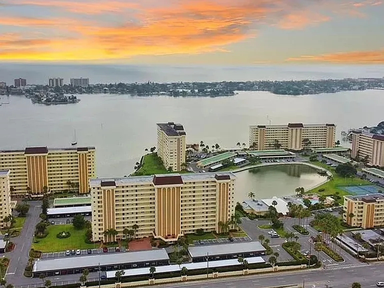 ... it is like living in a Five Star Resort located on the intercoastal