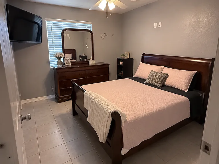 4410 S 12th Dr #2 — Photo 5