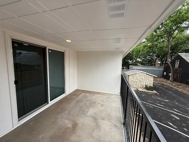 218 E Bridge St #12 — Photo 17