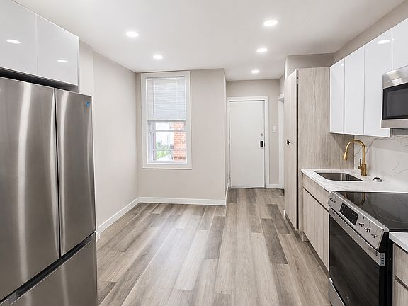 2nd image of 536 51st St #3B