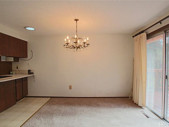 5th image of 699 Hartman St SE