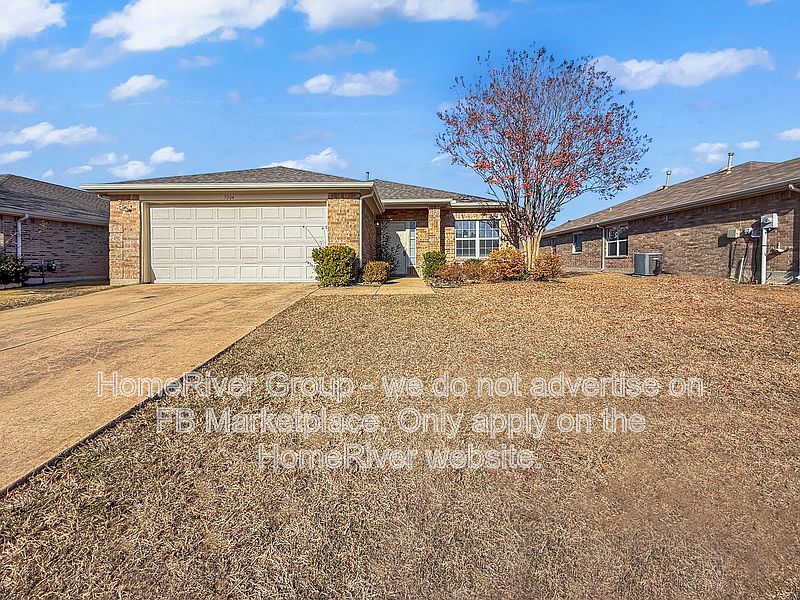 1st image of 3004 Connor Ln