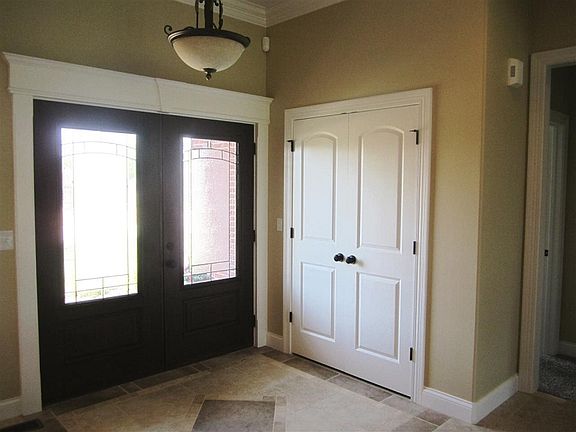 2nd image of 8037 Pelican Pointe Dr