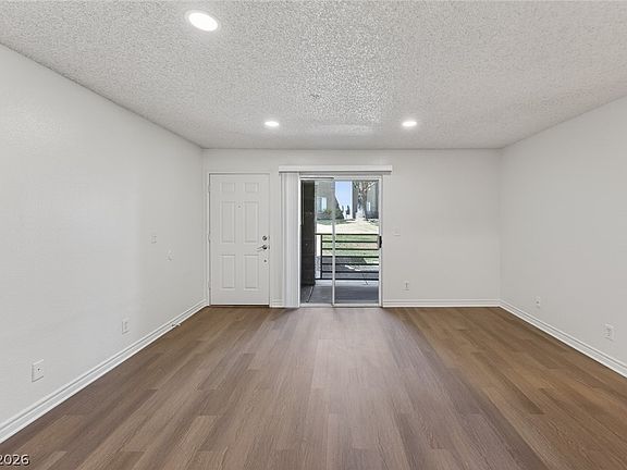 2nd image of 2121 Blue Breeze Dr Unit 106