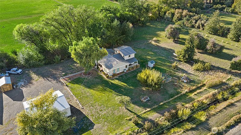 2nd image of 5351 Naneum Road