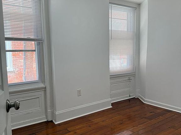3rd image of 1732 Mount Vernon St #1