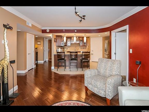 5th image of 230 E Broadway St APT 1105