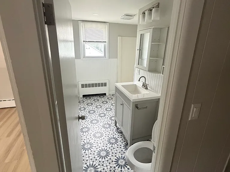 32 S Walnut St #32 — Photo 4