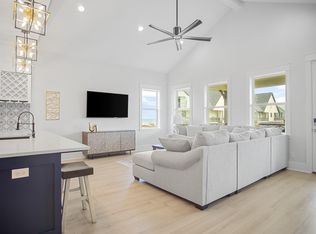 1834 Redfish Ln, Crystal Beach, TX 77650